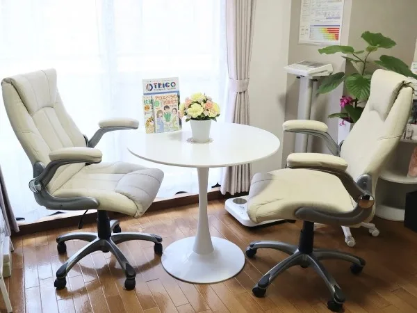 耳ツボダイエットサロン Bio