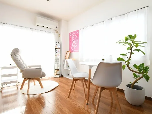 Cann TOTAL BEAUTY SALON