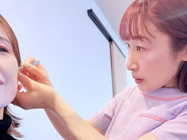 耳ツボダイエットサロン LESMUES