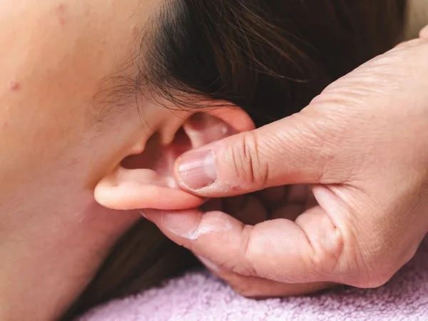 イヤーマッサージ＋耳ツボ体験・カウンセリング