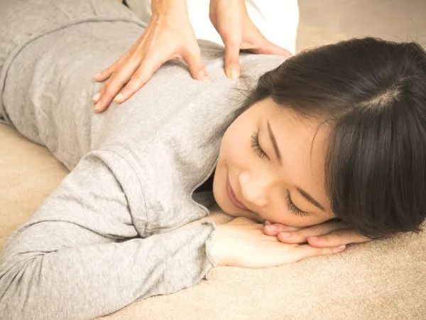 経路ツボ指圧（女性優先）